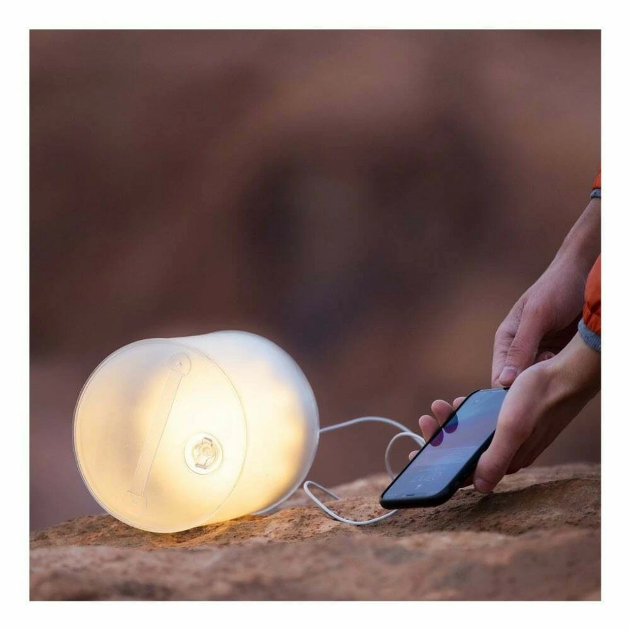 MPOWERD Luci Solar Inflatable Base Light - Image 2