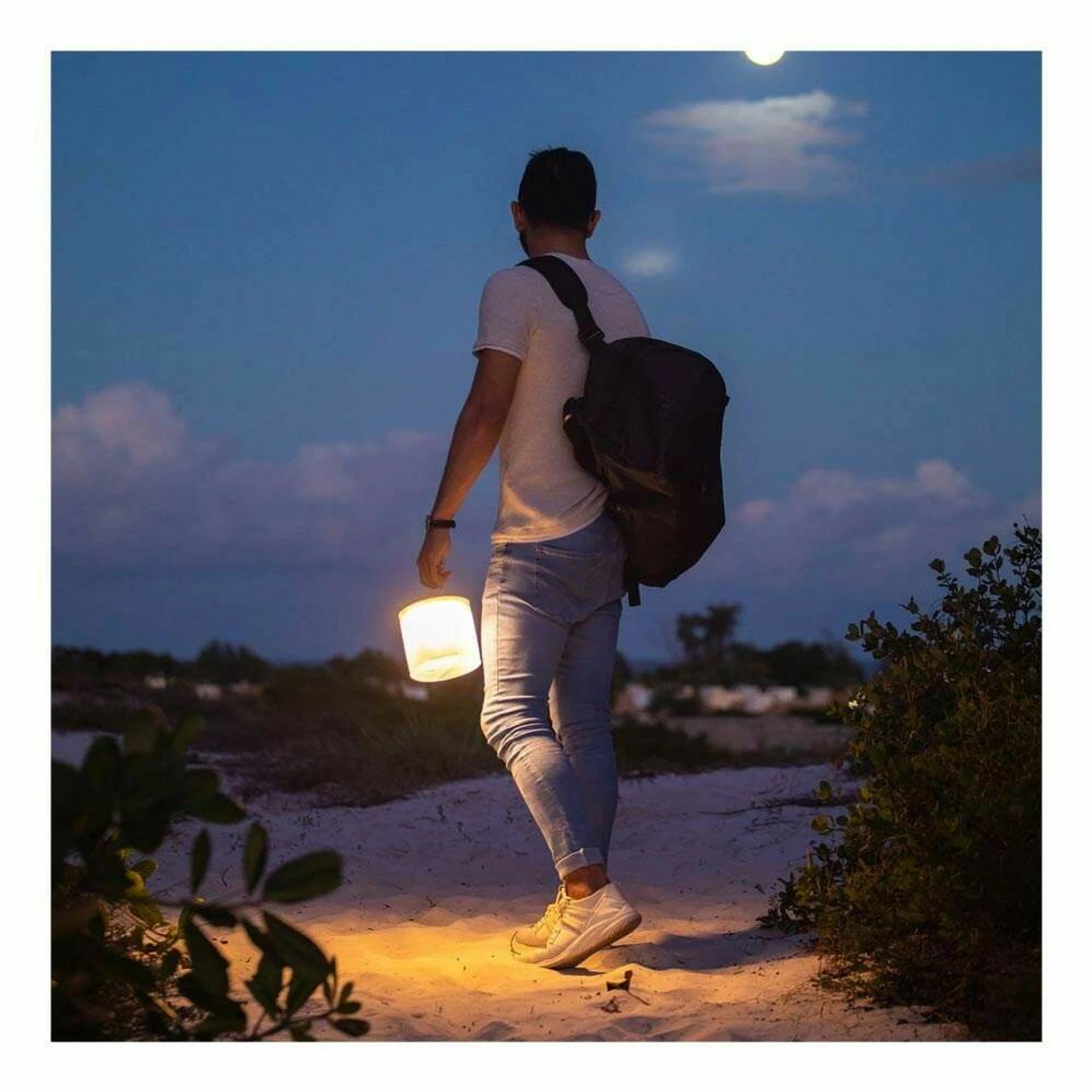 MPOWERD Luci Solar Inflatable Base Light - Image 5